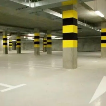 Hanza Tower City 22 Pool & Jacussi *